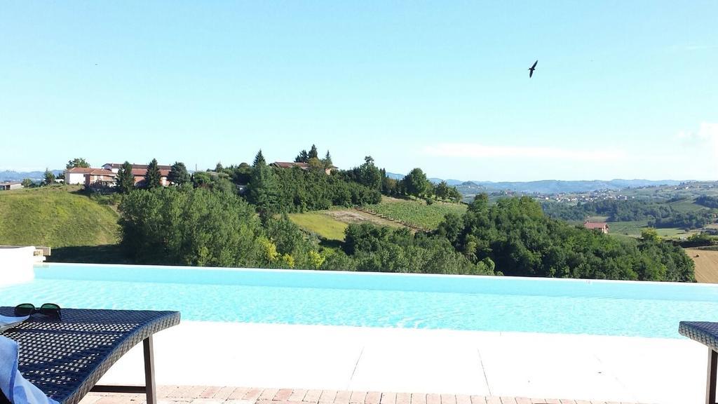 Alta Villa The Countryhouse Adults Only Boutique Bnb Vigliano d'Asti Exterior foto