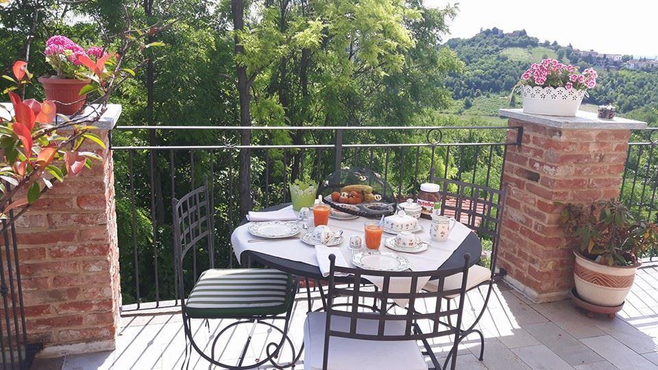 Alta Villa The Countryhouse Adults Only Boutique Bnb Vigliano d'Asti Exterior foto