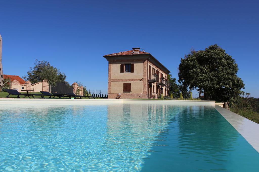 Alta Villa The Countryhouse Adults Only Boutique Bnb Vigliano d'Asti Exterior foto