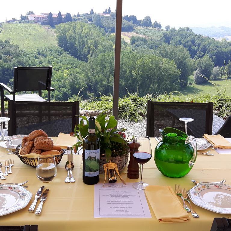 Alta Villa The Countryhouse Adults Only Boutique Bnb Vigliano d'Asti Exterior foto