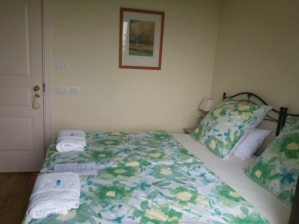 Alta Villa The Countryhouse Adults Only Boutique Bnb Vigliano d'Asti Exterior foto